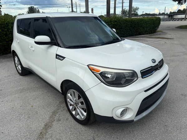2019 KIA SOUL + WAGON 4D vehicle photo 8