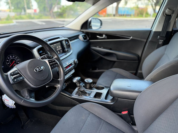 2019 KIA SORENTO LX SPORT UTILITY 4D