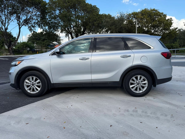 2019 KIA SORENTO LX SPORT UTILITY 4D vehicle photo 4