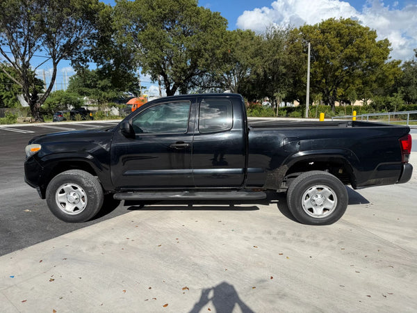 2017 TOYOTA TACOMA ACCESS CAB SR PICKUP 4D 6 FT vehicle photo 4