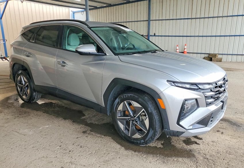2025 Hyundai TUCSON SEL main vehicle photo