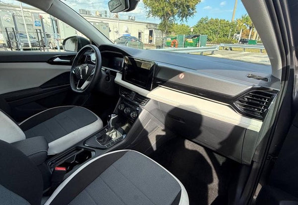 2025 Volkswagen Taos S photo 8