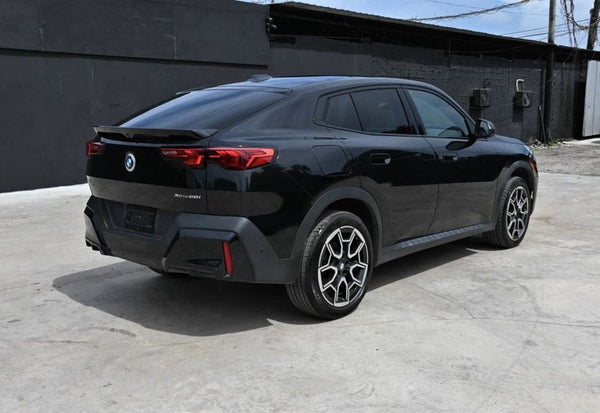 2025 BMW X2 xDrive28i photo 3