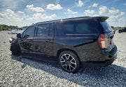 2023 Chevrolet Suburban RST thumbnail 4