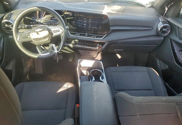 2025 Chevrolet Equinox LT photo 9