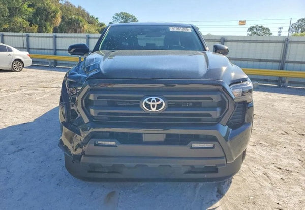 2025 Toyota Tacoma SR5 vehicle photo 5
