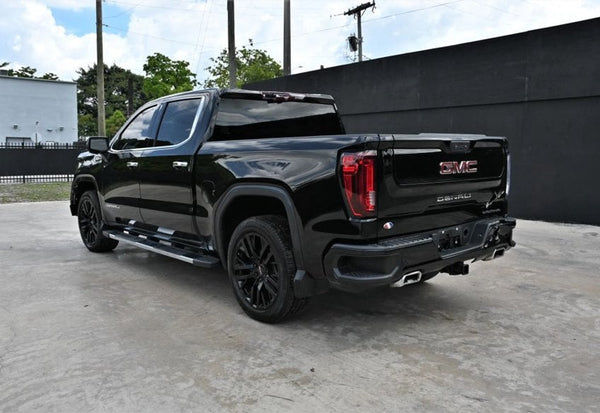 2023 GMC Sierra 1500 Denali photo 3
