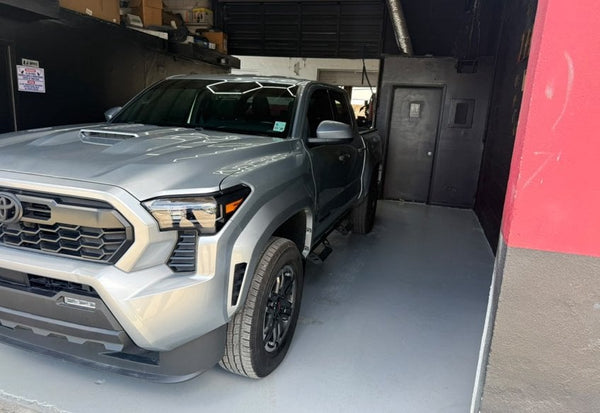 2024 Toyota Tacoma TRD OFF-ROAD photo 4