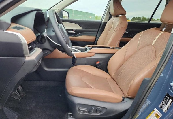 2025 Toyota Grand Highlander Platinum photo 8
