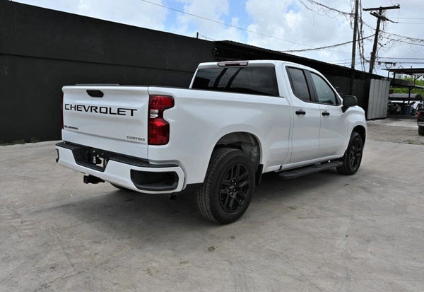 2025 Chevrolet Silverado 1500 Custom vehicle photo 3