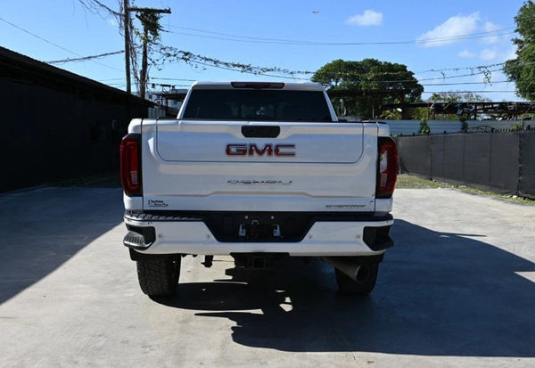 2023 GMC Sierra 2500HD Denali photo 7