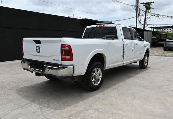 2022 Ram 3500 Laramie photo 4