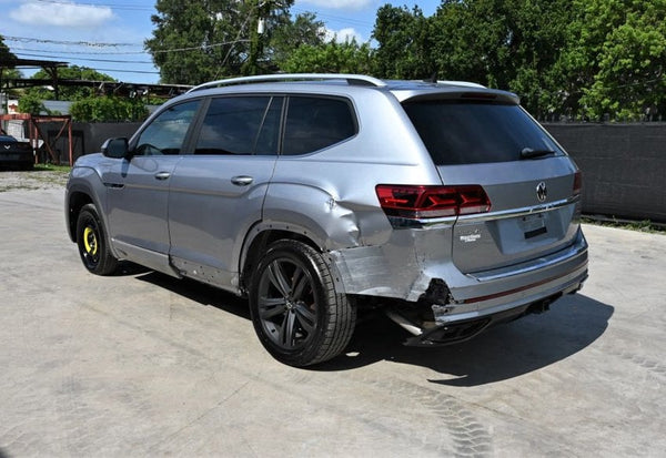 2022 Volkswagen Atlas V6 SEL R-Line 4Motion vehicle photo 4
