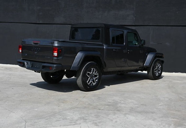 2024 Jeep Gladiator Sport S photo 4