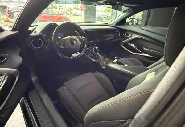 2020 Chevrolet Camaro LT photo 8