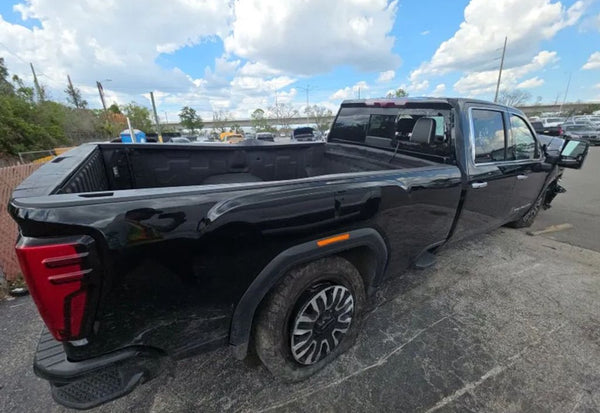 2024 GMC Sierra 3500HD Denali Ultimate photo 12