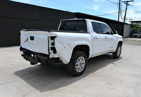 2024 Toyota Tacoma SR5 vehicle photo 4