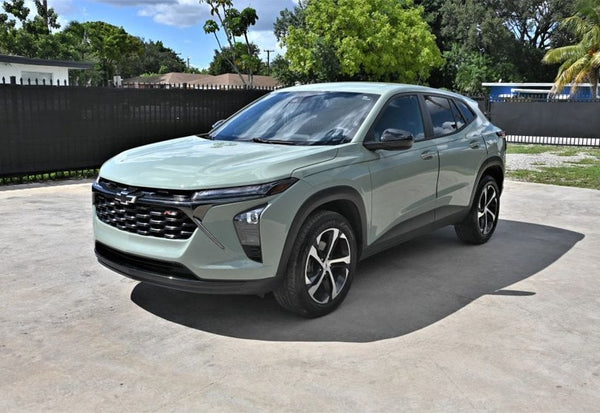 2024 Chevrolet Trax RS vehicle photo 2