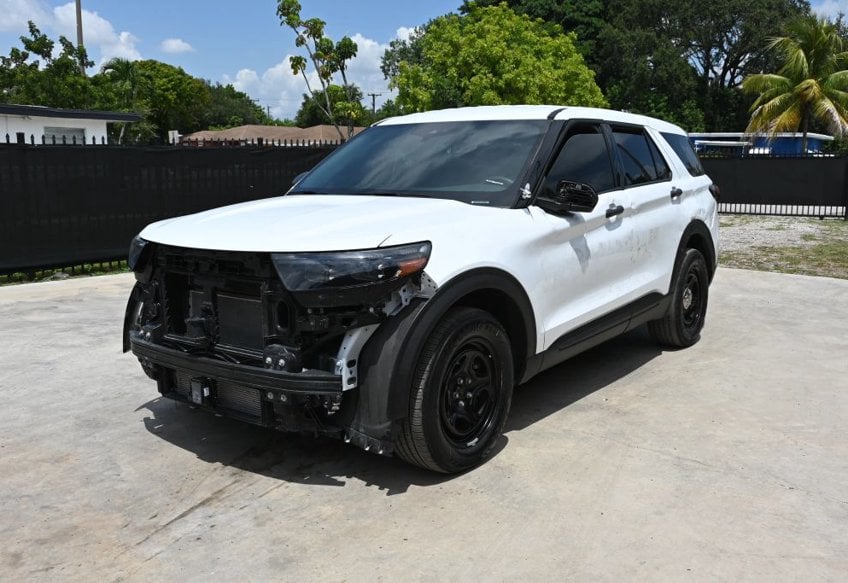 2025 Ford Explorer Hybrid Police Interceptor Utility main vehicle photo