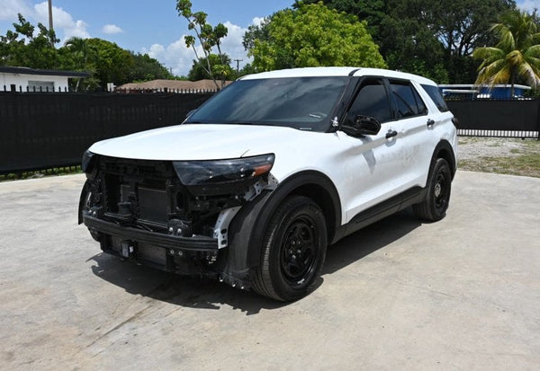 2025 Ford Explorer Hybrid Police Interceptor Utility vehicle photo 1