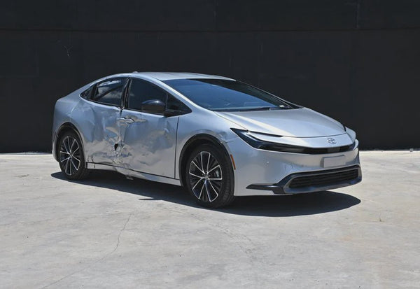 2024 Toyota Prius XLE vehicle photo 2