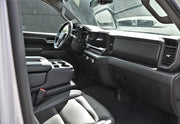 2025 GMC Sierra 1500 SLT thumbnail 17