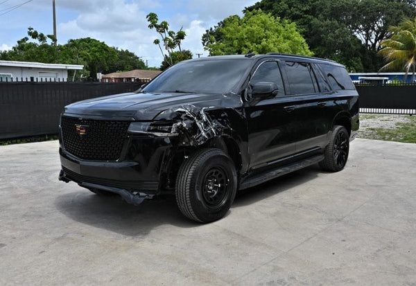 2022 Cadillac Escalade ESV Luxury vehicle photo 2