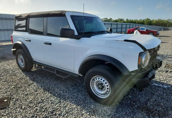 2025 Ford Bronco Base photo 2