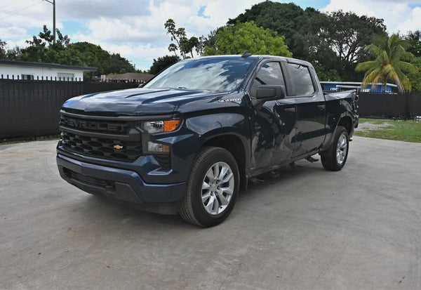 2022 Chevrolet Silverado 1500 Custom vehicle photo 2
