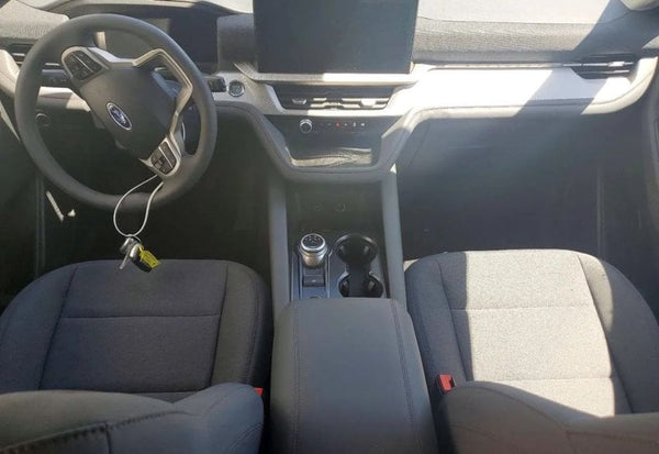 2026 Ford Explorer Active photo 9