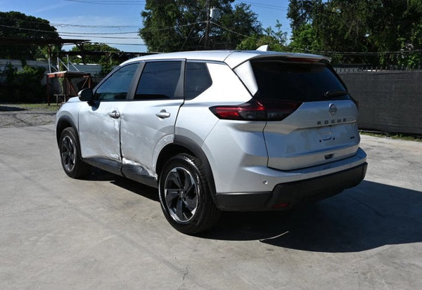 2025 Nissan Rogue SV vehicle photo 4
