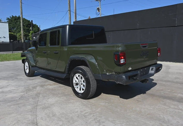 2023 Jeep Gladiator Sport S vehicle photo 3