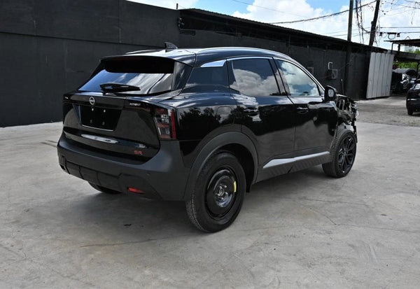 2026 Nissan Kicks SR vehicle photo 4