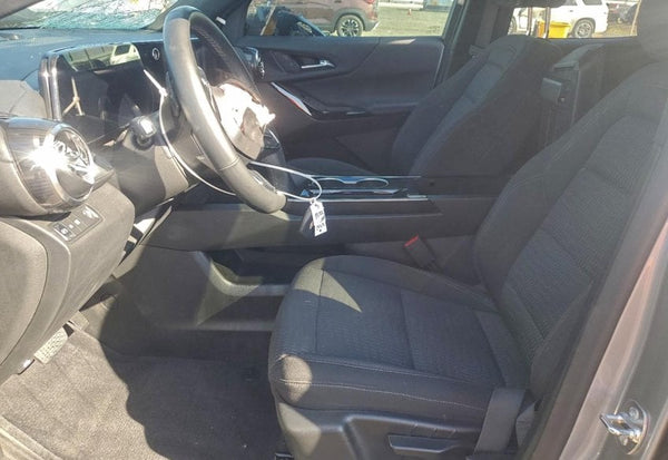 2025 Chevrolet Equinox LT photo 8