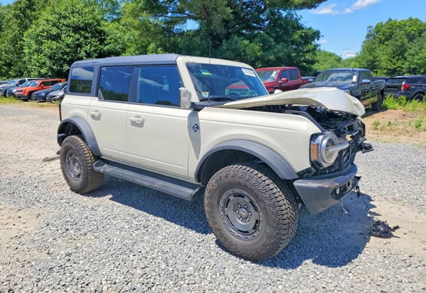 2025 Ford Bronco Outer Banks vehicle photo 12