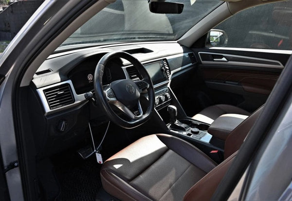 2022 Volkswagen Atlas V6 SEL R-Line 4Motion vehicle photo 10