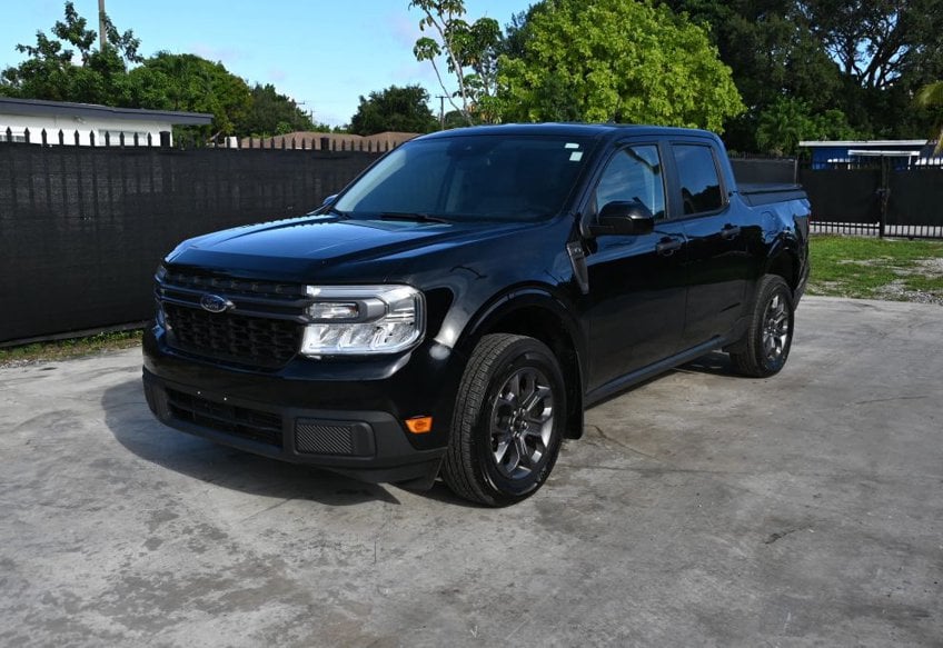 2024 Ford Maverick XLT main vehicle photo