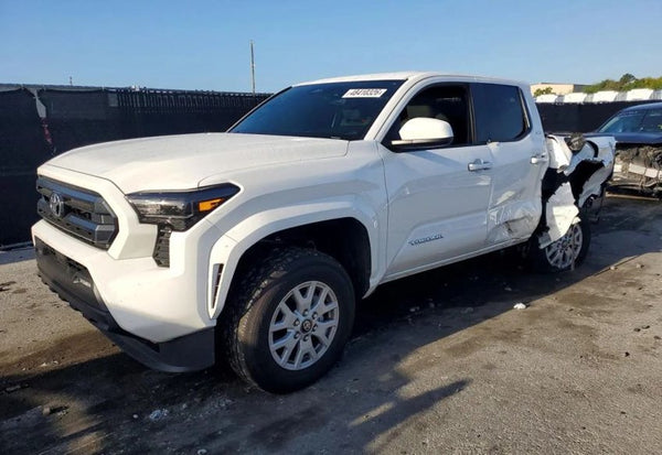 2025 Toyota Tacoma SR5 photo 2