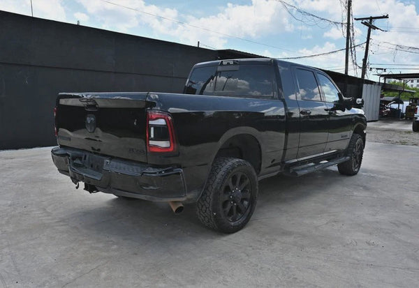 2023 Ram 2500 Laramie vehicle photo 4