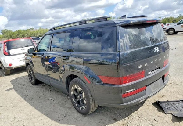 2025 Hyundai SANTA FE SEL photo 4