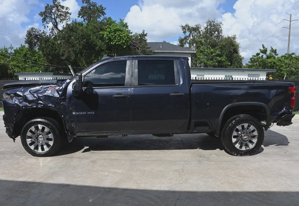 2024 Chevrolet Silverado 2500HD Custom vehicle photo 6