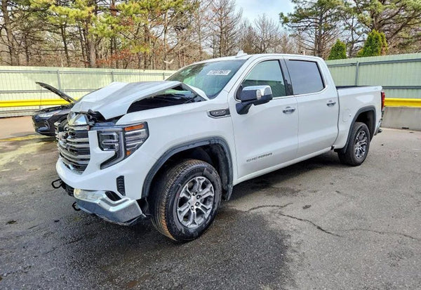 2026 GMC Sierra 1500 SLT photo 11
