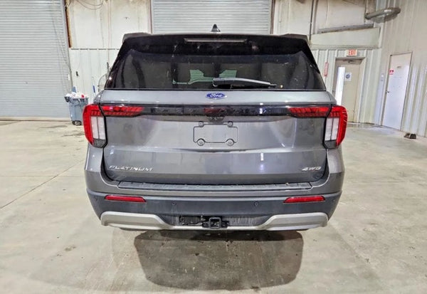 2025 Ford Explorer Platinum photo 6