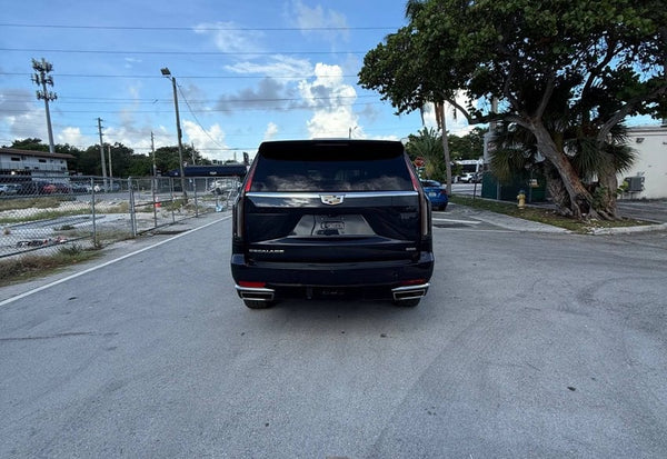 2023 Cadillac Escalade Premium Luxury vehicle photo 8