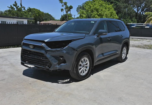2025 Toyota Grand Highlander XLE vehicle photo 2