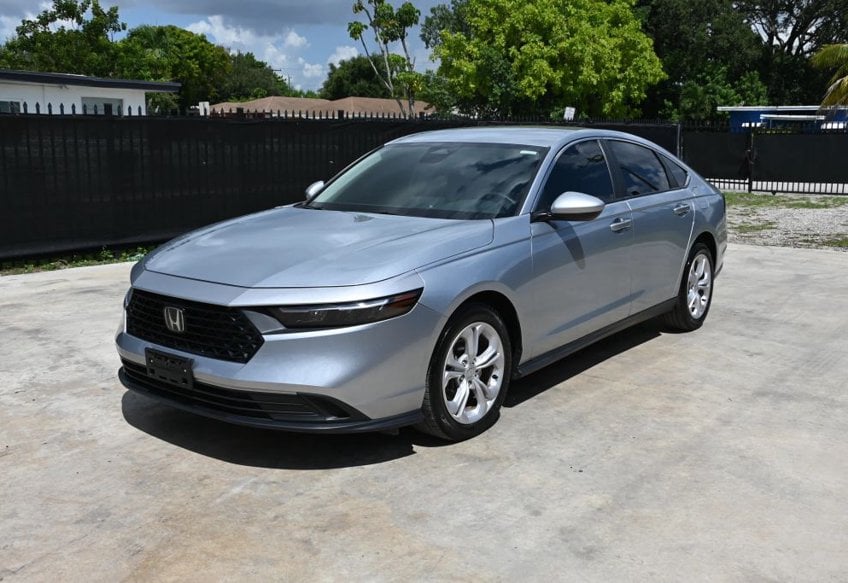 2025 Honda Accord LX main vehicle photo