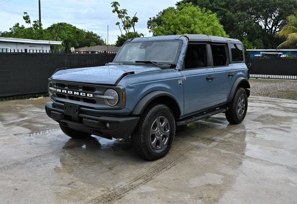 2024 Ford Bronco Big Bend photo 2