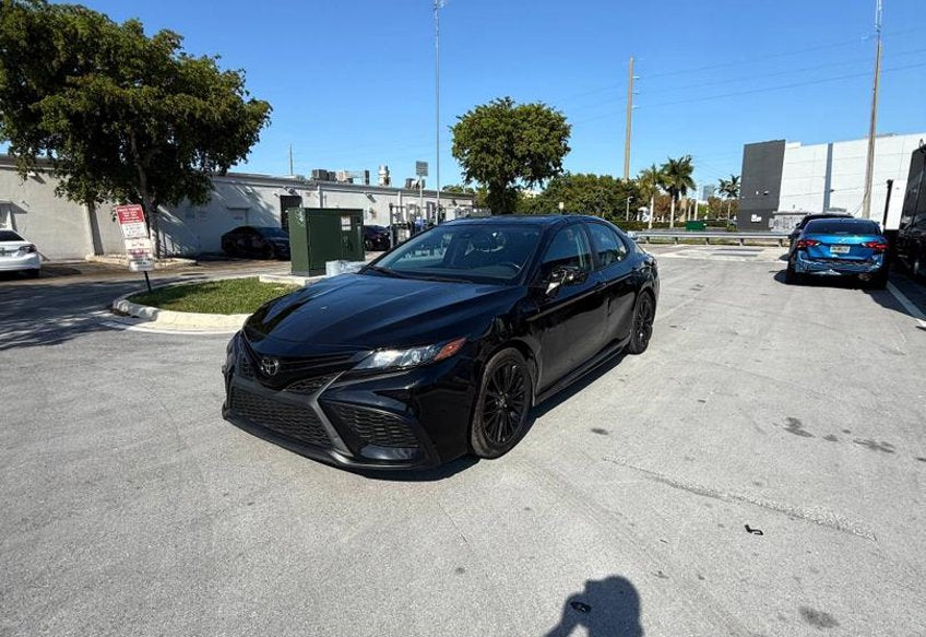 2022 Toyota Camry SE