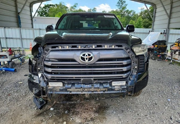2022 Toyota Tundra Limited vehicle photo 5