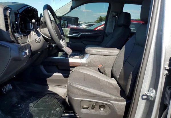 2023 GMC Sierra 1500 SLT photo 8